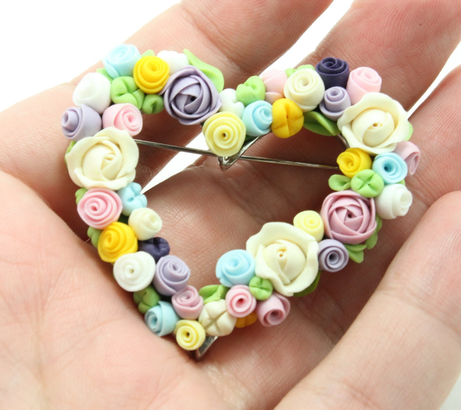 Flowers brooch - Wedding -- Floral brooch -- Heart Brooch -- Free shipping - eteniren