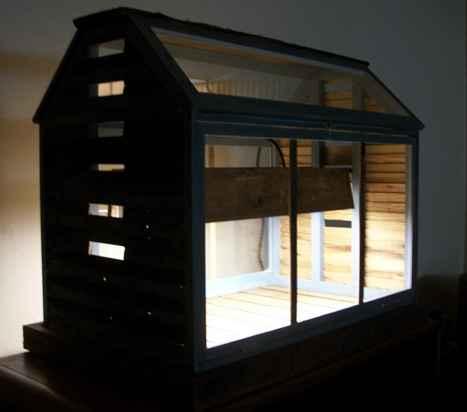 ECOGRO Herb Barn