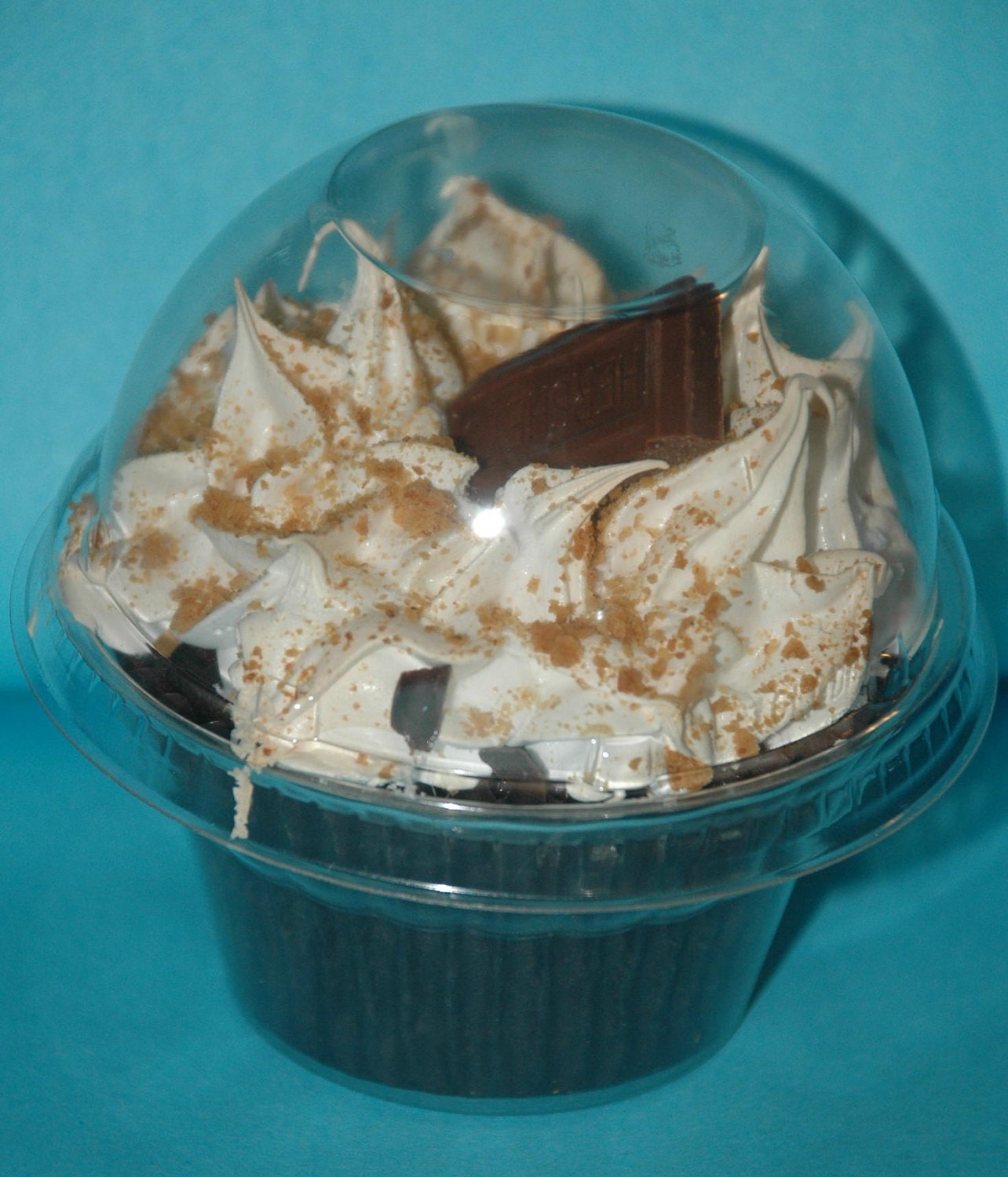 Wedding, birthday, shower favor containers - Cupcake favor container kit - 4 Dozen