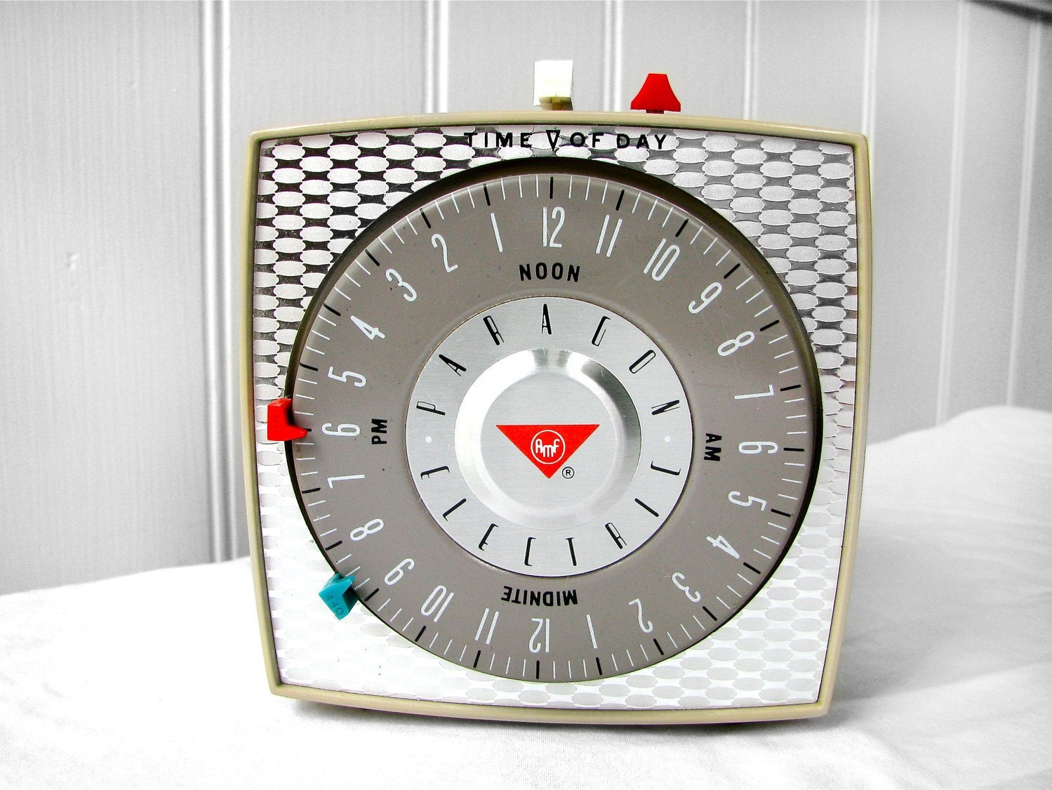 SALE 1950s Electric Timer - Paragon Electric Company