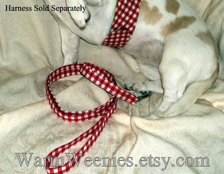 Leash for small dog in red gingham check