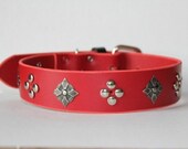 Guess Collar