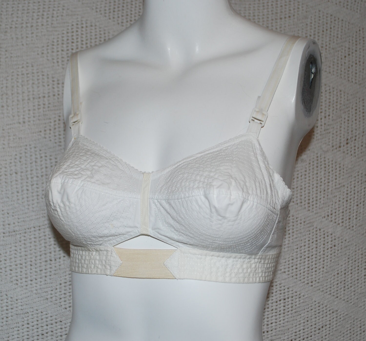 circle stitch bra