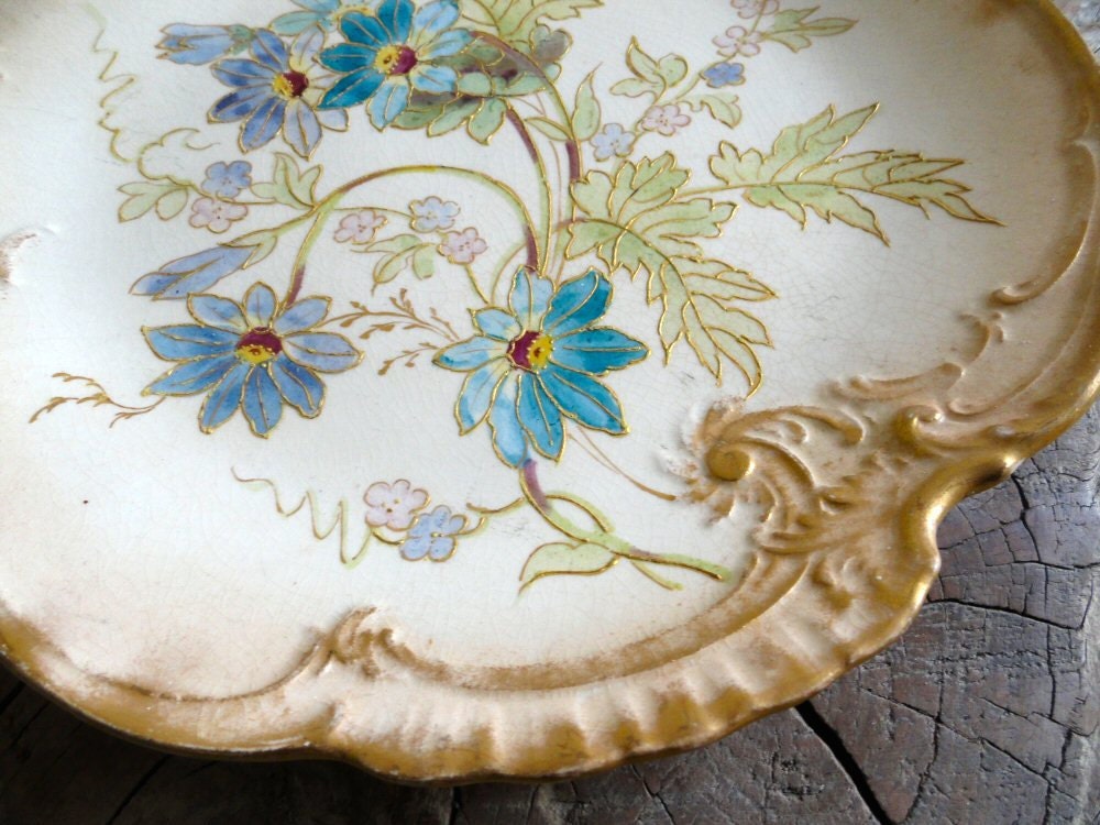 Antique Royal Bonn ceramic cabinet plate with flowers and gilded edges - SimonEtCie