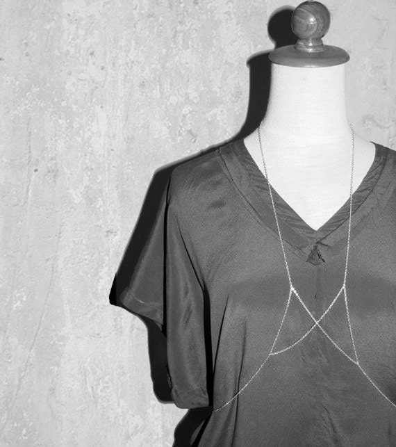 Silver Body Chain in Complex Geometry (No. 31)