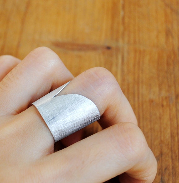 Silver Aluminium Ring Low Cut (No. 23)