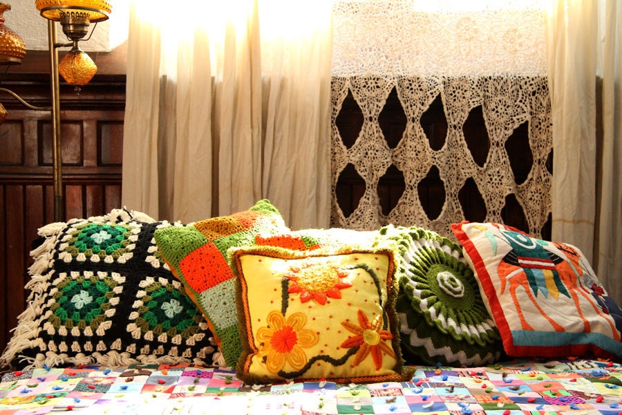 Granny Square Pillow - Afghan Crochet - Green White Black Geometric Pattern