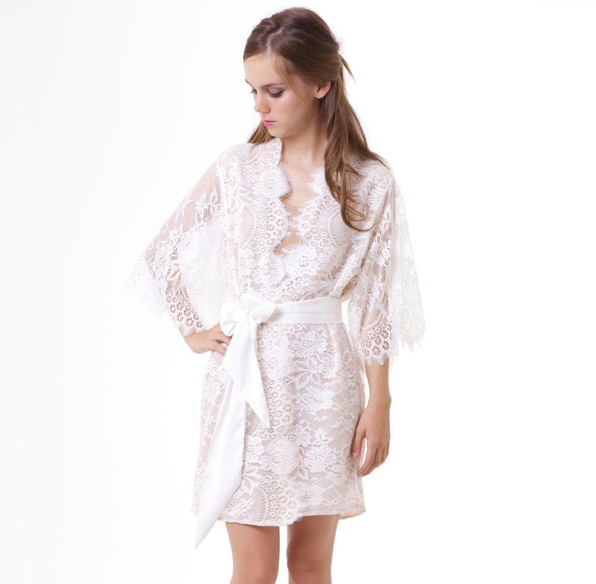 Ready to ship - Swan Queen Scalloped Lined Bridal Lace kimono robe ivory off white