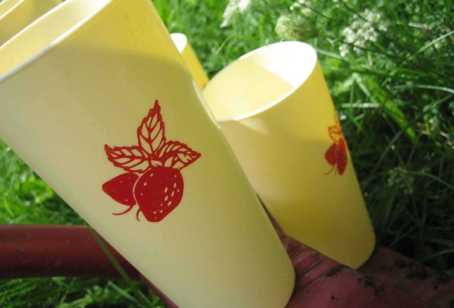 Strawberry Tumblers Instant Collection Vintage Set of Six