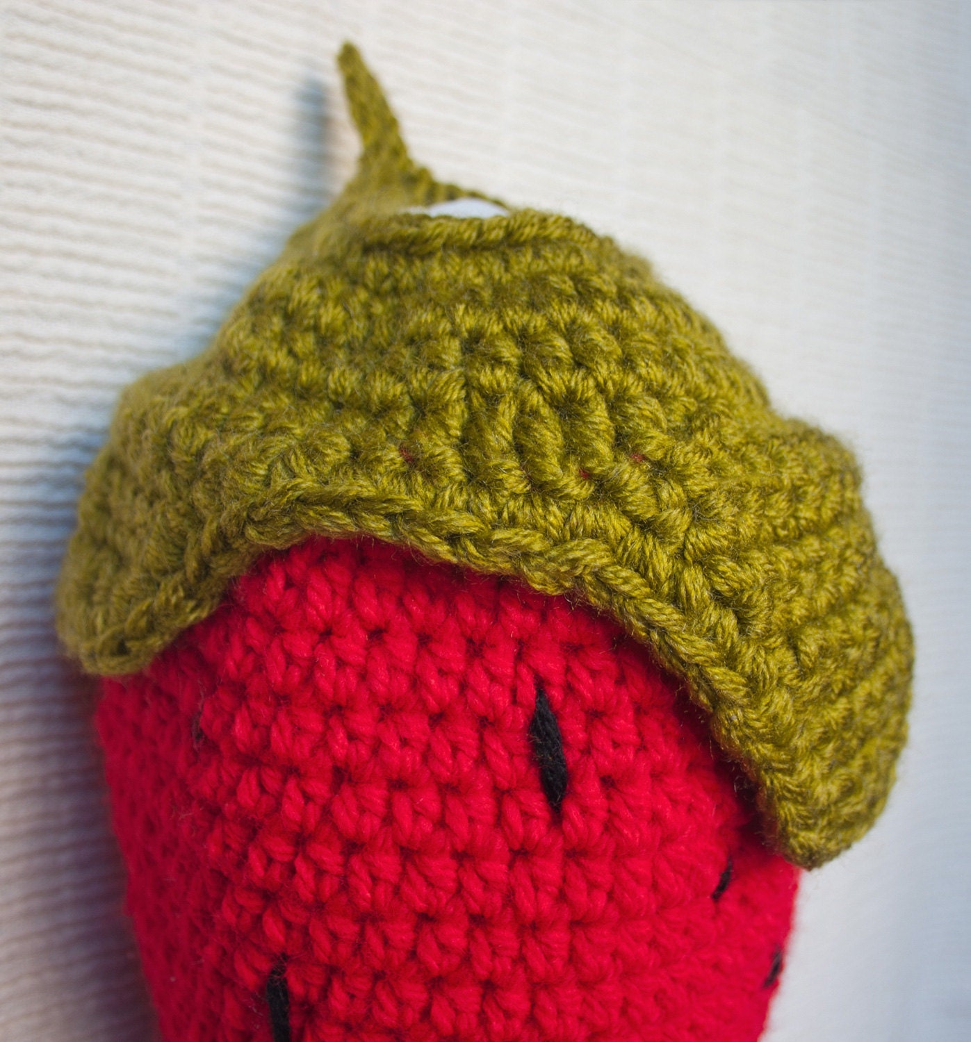 Instant Download - PDF CROCHET PATTERN - Strawberry Bag Holder - Permission to Sell Finished Items