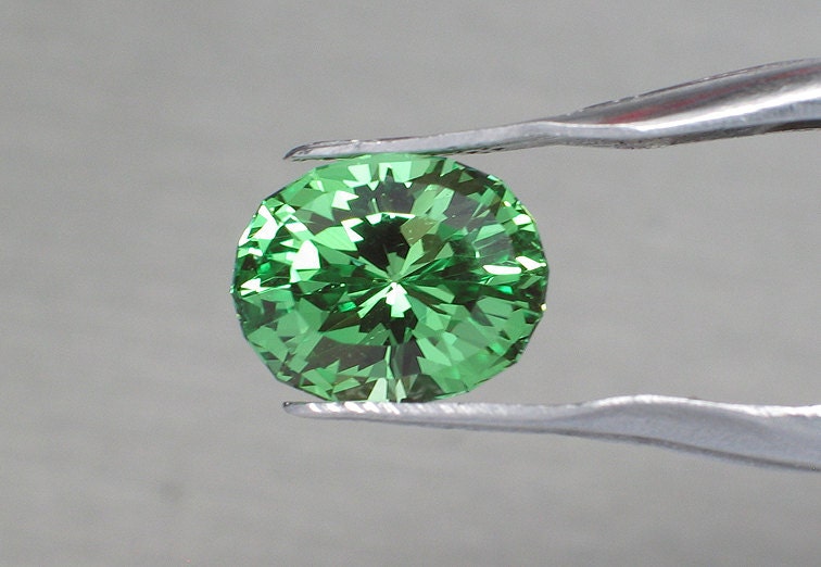 Oval 2.95 ct Tsavorite - Green Garnet - Master Cut by Stephen Kotlowski - Uniquely K Brilliant Oval