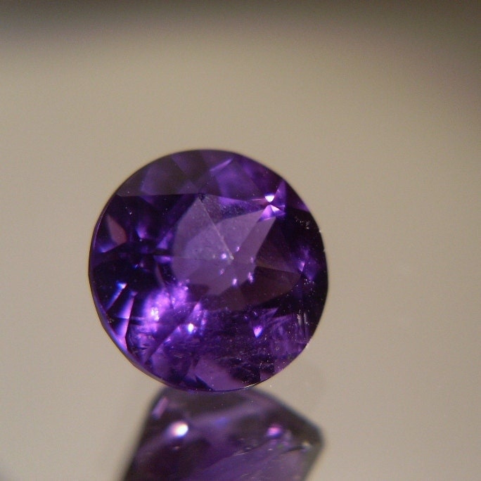 Round 2.75 ct Rose Cut Amethyst SI2 - Rose Cut Top, Round Diamond Cut Pavillion