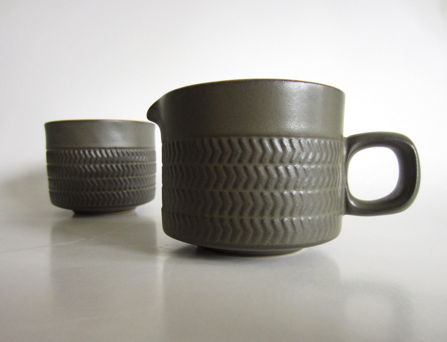 Denby Chevron Creamer Sugar Bowl Camelot Pattern Modern Set Dark Olive Green Retro 60s 70s Geometric