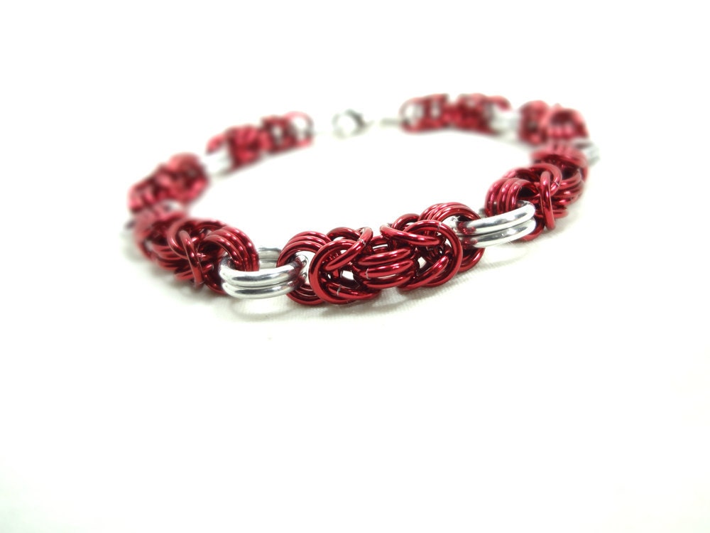 Byzantine Chainmail Bracelet Red And White Anodized Aluminum