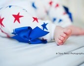 Baby Girl Leg Warmers -- Bow Leg Warmers -- July 4th -- Red, white and blue stars