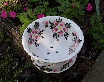 Vintage bowl for strawberries
