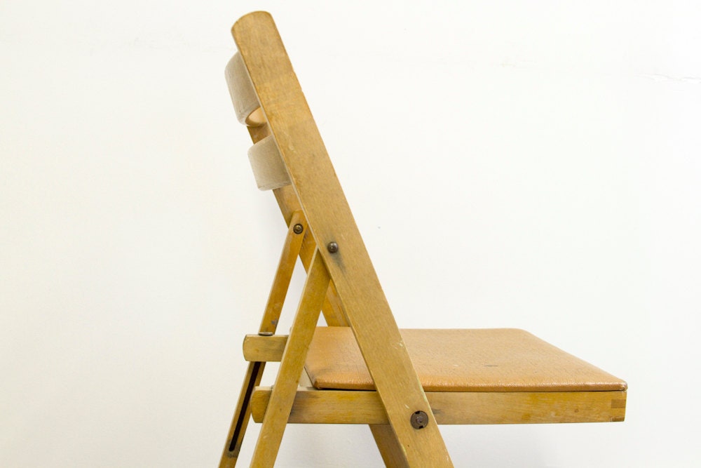 Mid Century Vintage Wooden Folding Chair