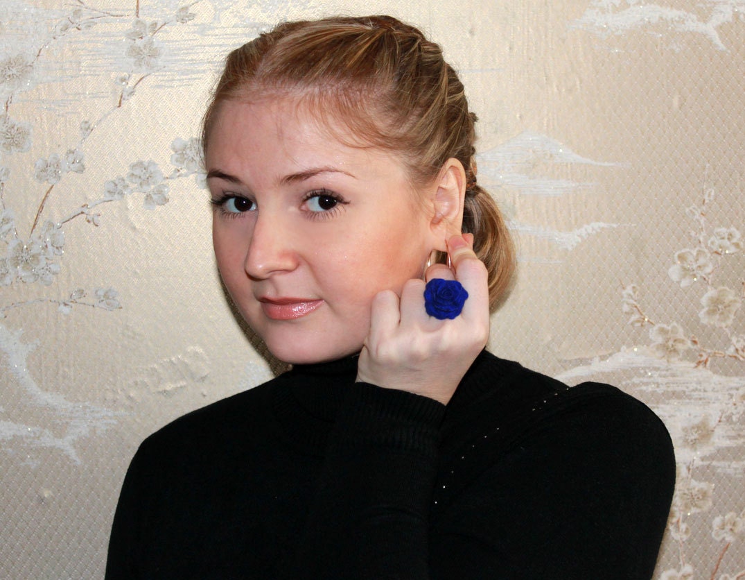 Felt Ring - Dark Blue Rose