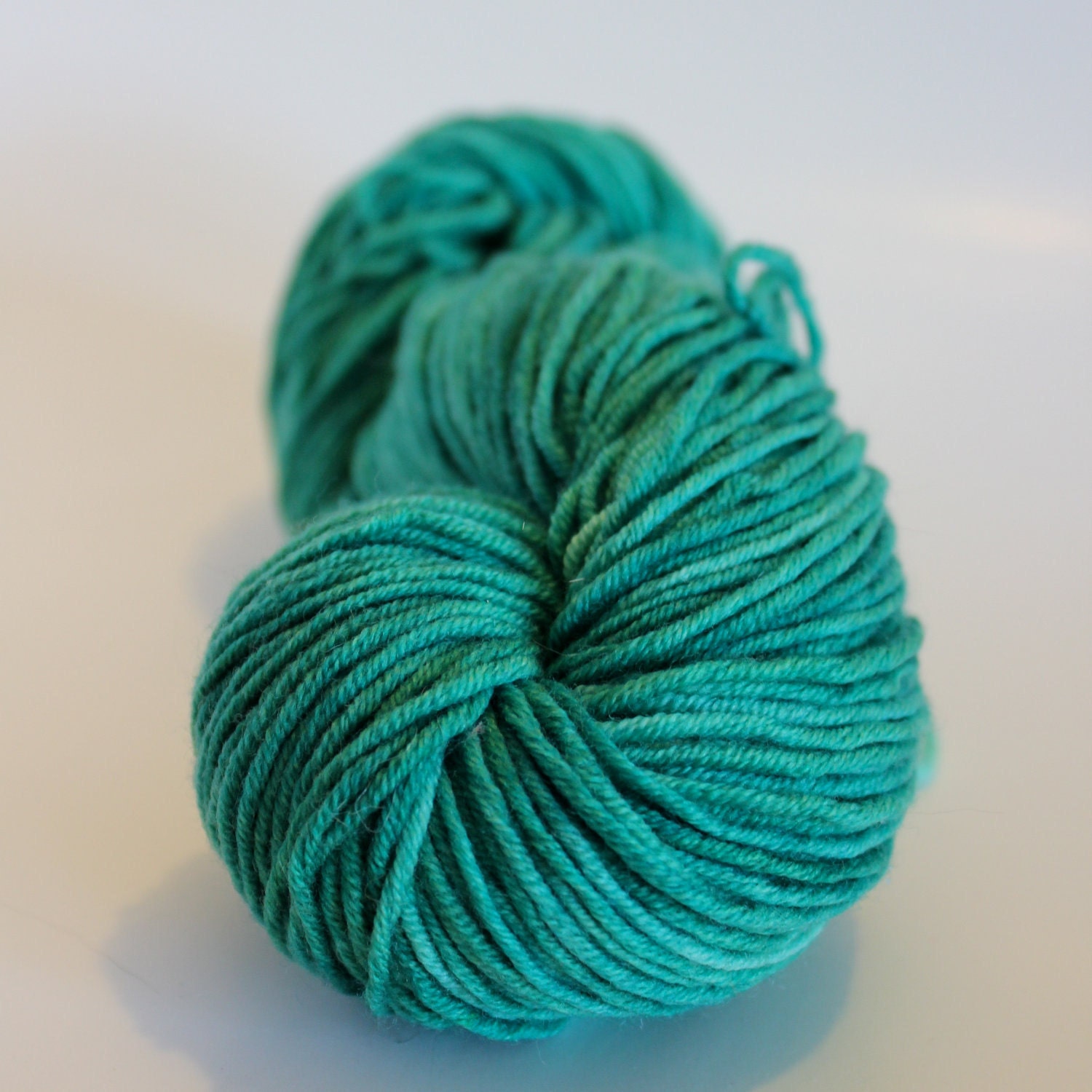 Hand dyed Yarn, California Evergreen Color 100% Fine Merino, 3.5oz, 100grams, DK Weight Yarn, 270 Yards, Free Shipping