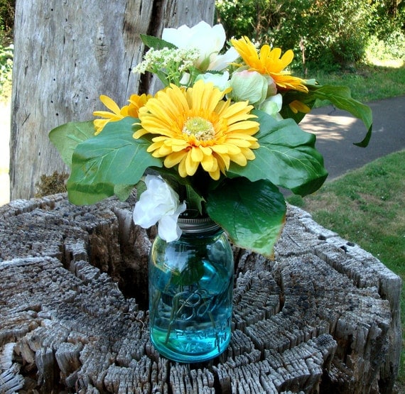 Antique Blue Mason Jar Flower Vase With Frog Lid