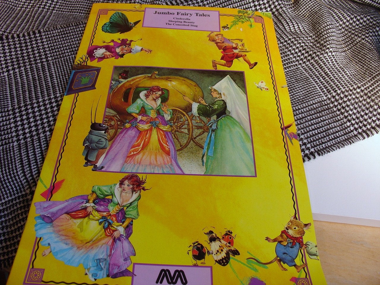 Jumbo Fairy Tales: Cinderella, Sleeping Beauty, The Conceited Stag