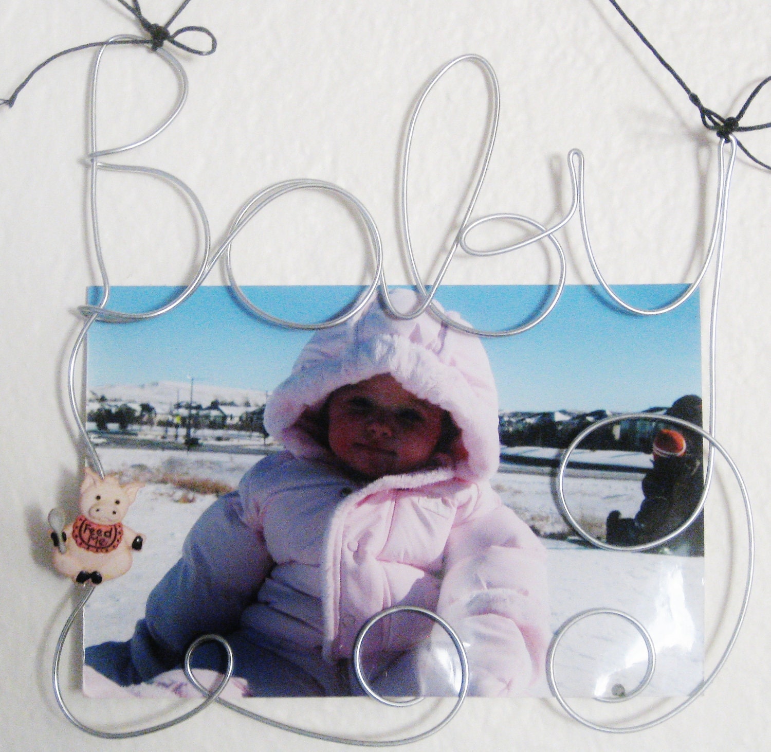 Hanging Baby Name Picture Frame for Nursery, Photo Holder, Wire Word, 4x6, Baby Shower Gift, Custom Baby Name Gift, Wire Wall Art