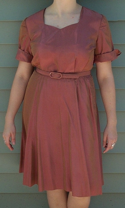 Vintage 1950s Pink Iridescent Dress with belt - Size Large