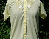 1970s Pale Yellow Cotton Blouse with white and yellow embroidery