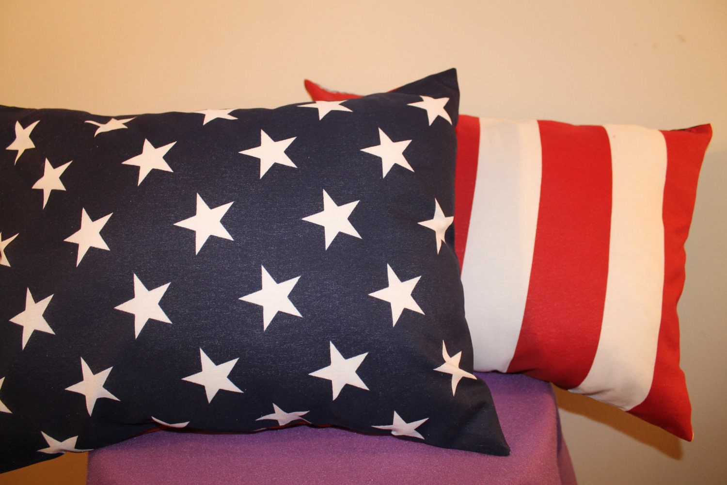 Stars and Stripes, Two Pillows Patriotic Theme