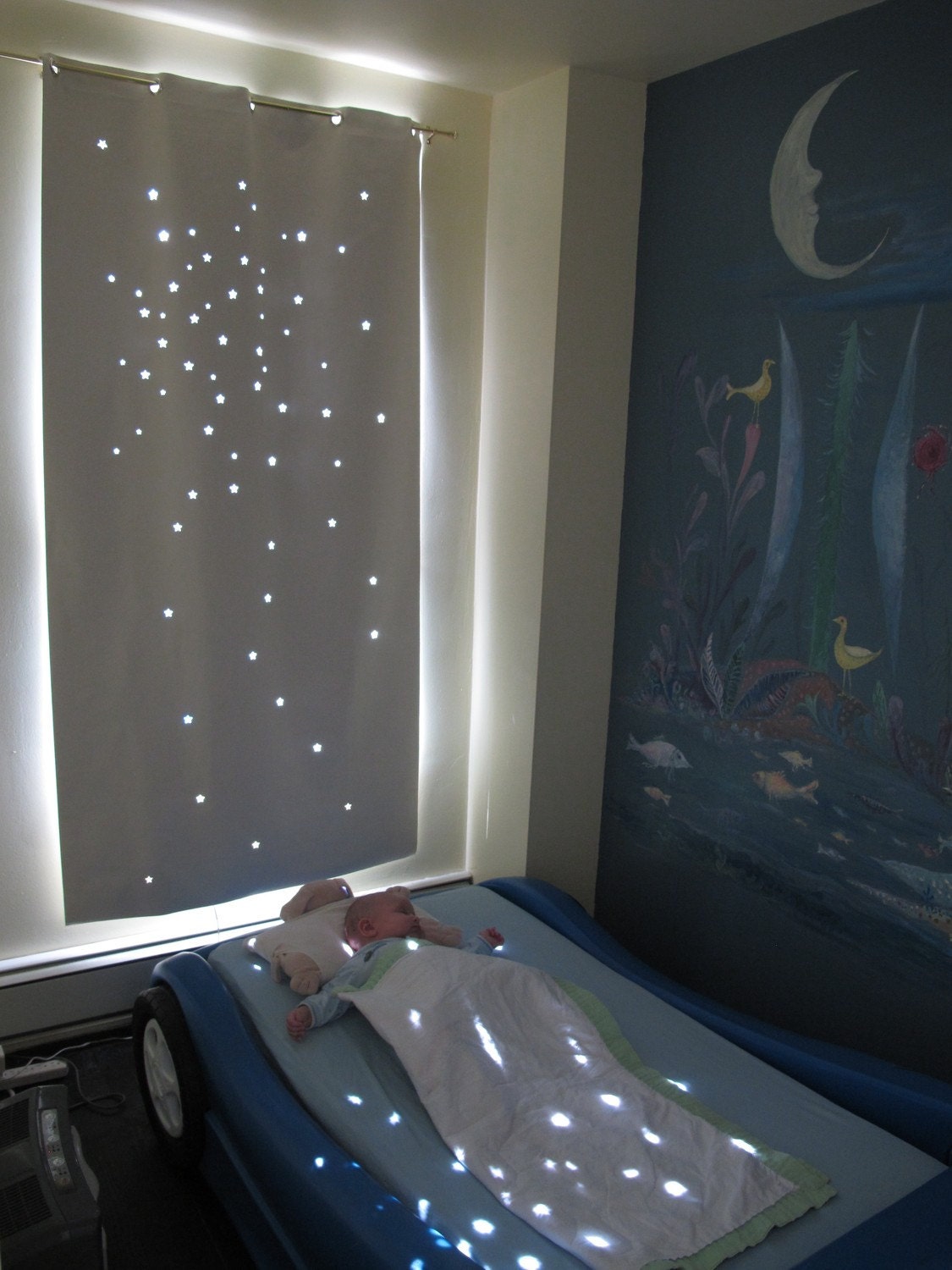 BEST Kids Product of 2011-by Apartment Therapy. Toddler daytime nap curtain that dreams are made of. FREEshipping - coupon code: DAYDREAM11
