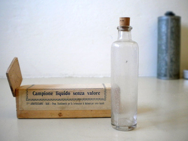 Italian Vintage Box For Shipping Liquids - uhlalalebrocantage
