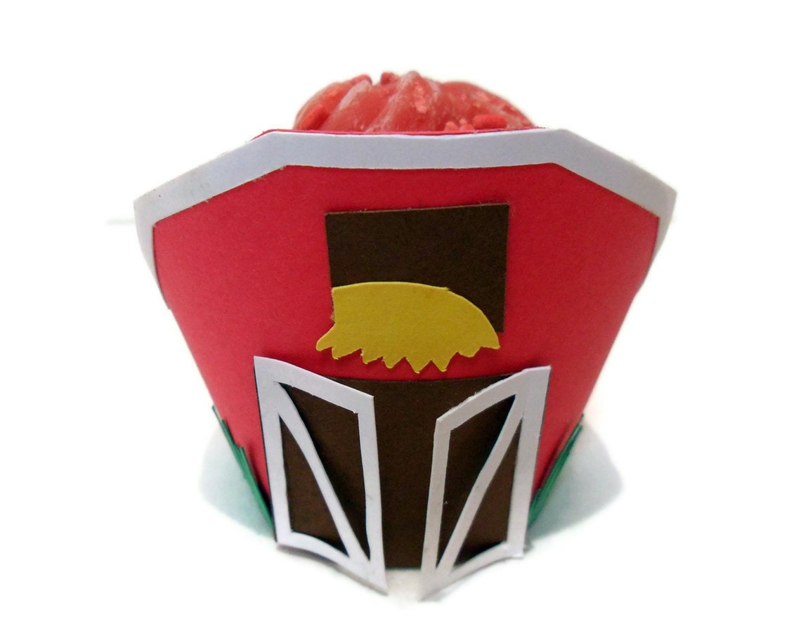 Barn Cupcake wrappers - set of 12