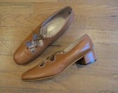 Vintage 60s Saks Fifth Avenue Carmel Brown Leather Ladies Square Heel 7.5