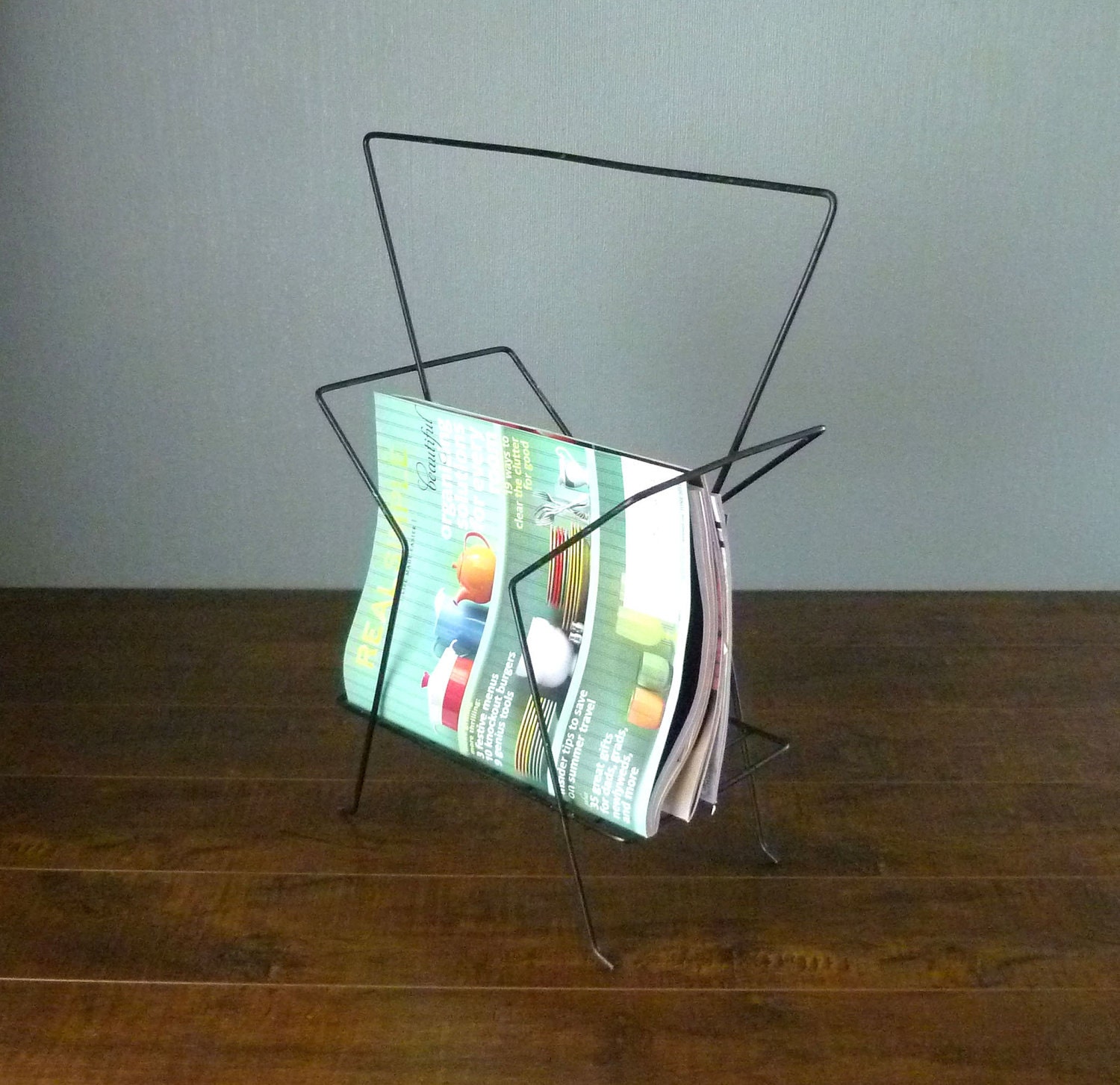 1960s MidCentury Modern Black Wire Magazine Rack. by ThePretendDen 1960s MidCentury Modern Black Wire Magazine Rack. by ThePretendDen