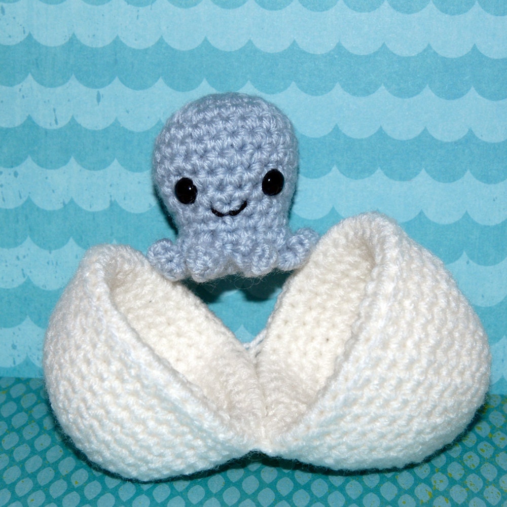 Crochet Pattern: Amigurumi Egg Babies, Octopus and Egg