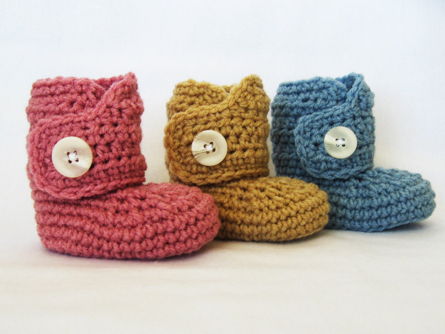 Baby CROCHET PATTERN Baby Button Boots (4 sizes included from newborn to 24 months) Instant Download