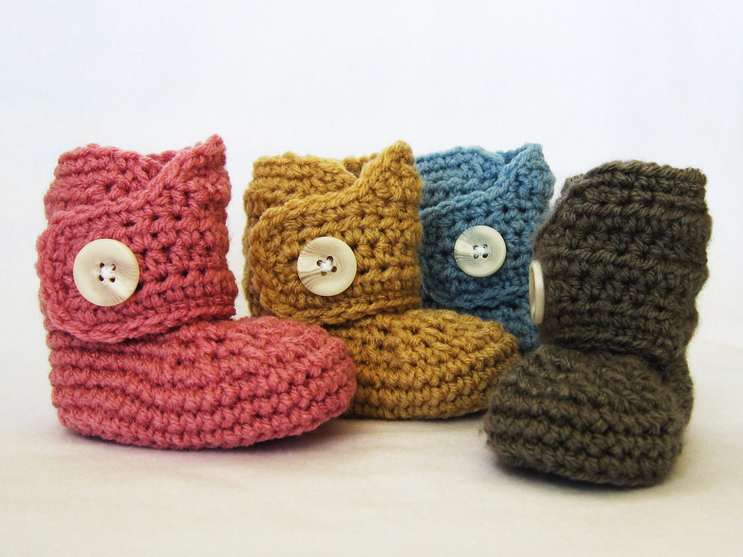 Baby CROCHET PATTERN Baby Button Boots (4 sizes included from newborn to 24 months) Instant Download