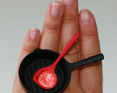 Kawaii Japanese Miniature Food Ring - Cooking the Hamburger Patty