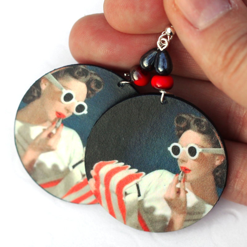 Pin up girl Earrings Retro funky Round decoupage jewelry White Red stripes (11)