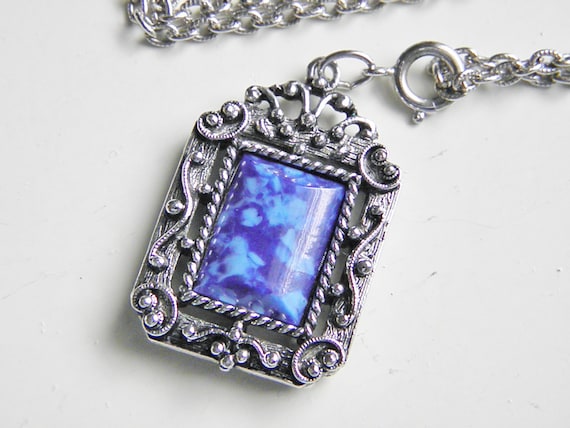 Vintage Lapis Lazuli Blue Pendant Necklace