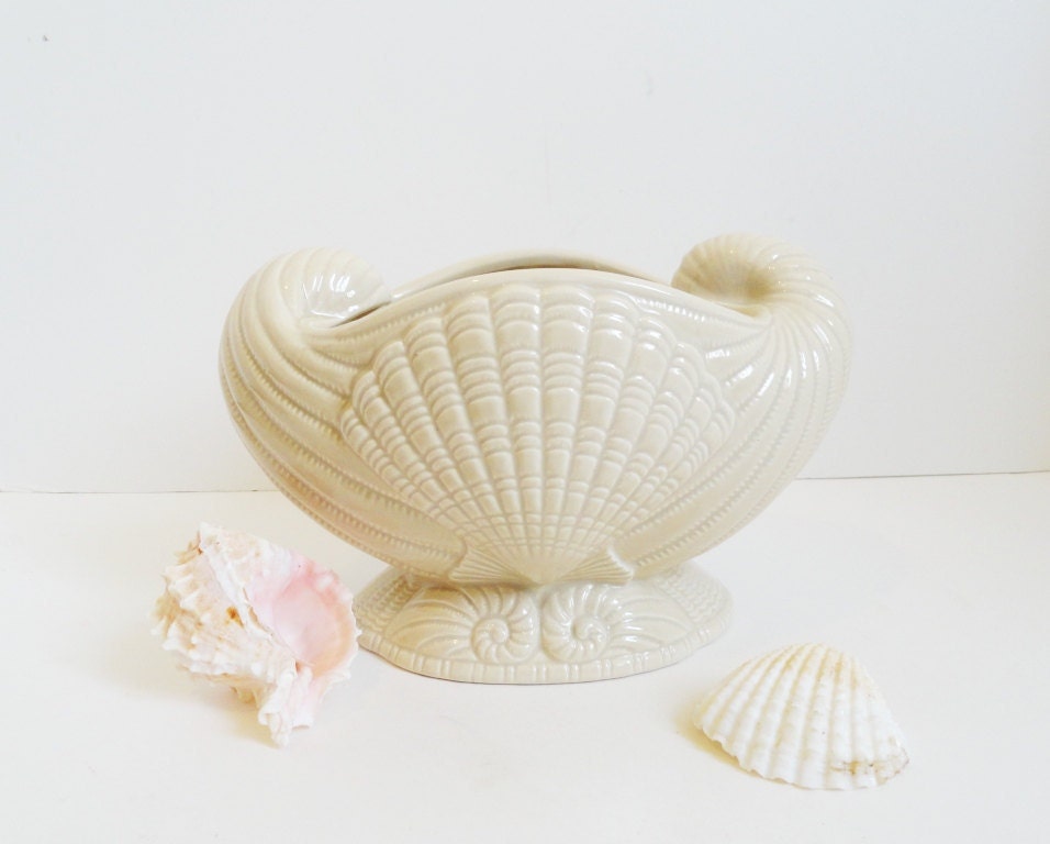 Vintage Napcoware Shell Planter Vase A Chen
