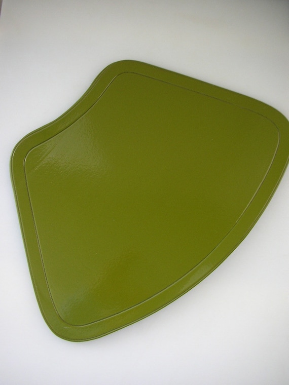4 Vinyl Wedge Place Mats for Round Table-Set of 4 Placemats in Avocado RARE from The Back Part of the Basement
