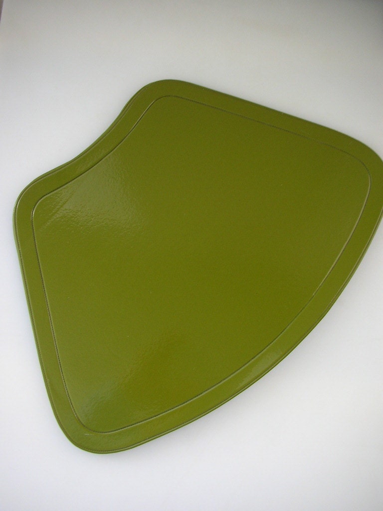 4 Vinyl Wedge Place Mats for Round Table-Set of 4 Placemats in Avocado RARE from The Back Part of the Basement