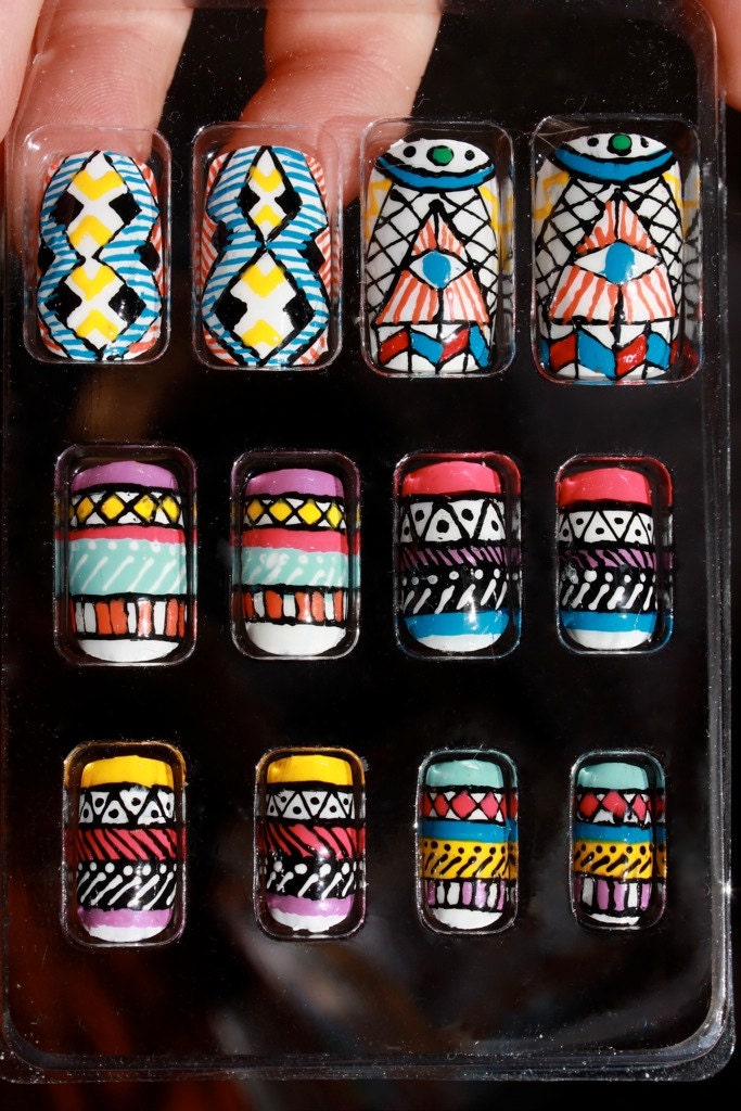 Tribal/Aztec Illuminati Nail Art - Set of 12 False Nails