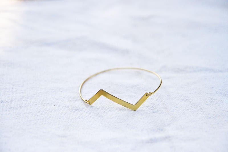 Vintage Brass Zig Zag Bangle, Geometric Bangle, Stackable Bracelet, Charm Bracelet, Chevron Bangle