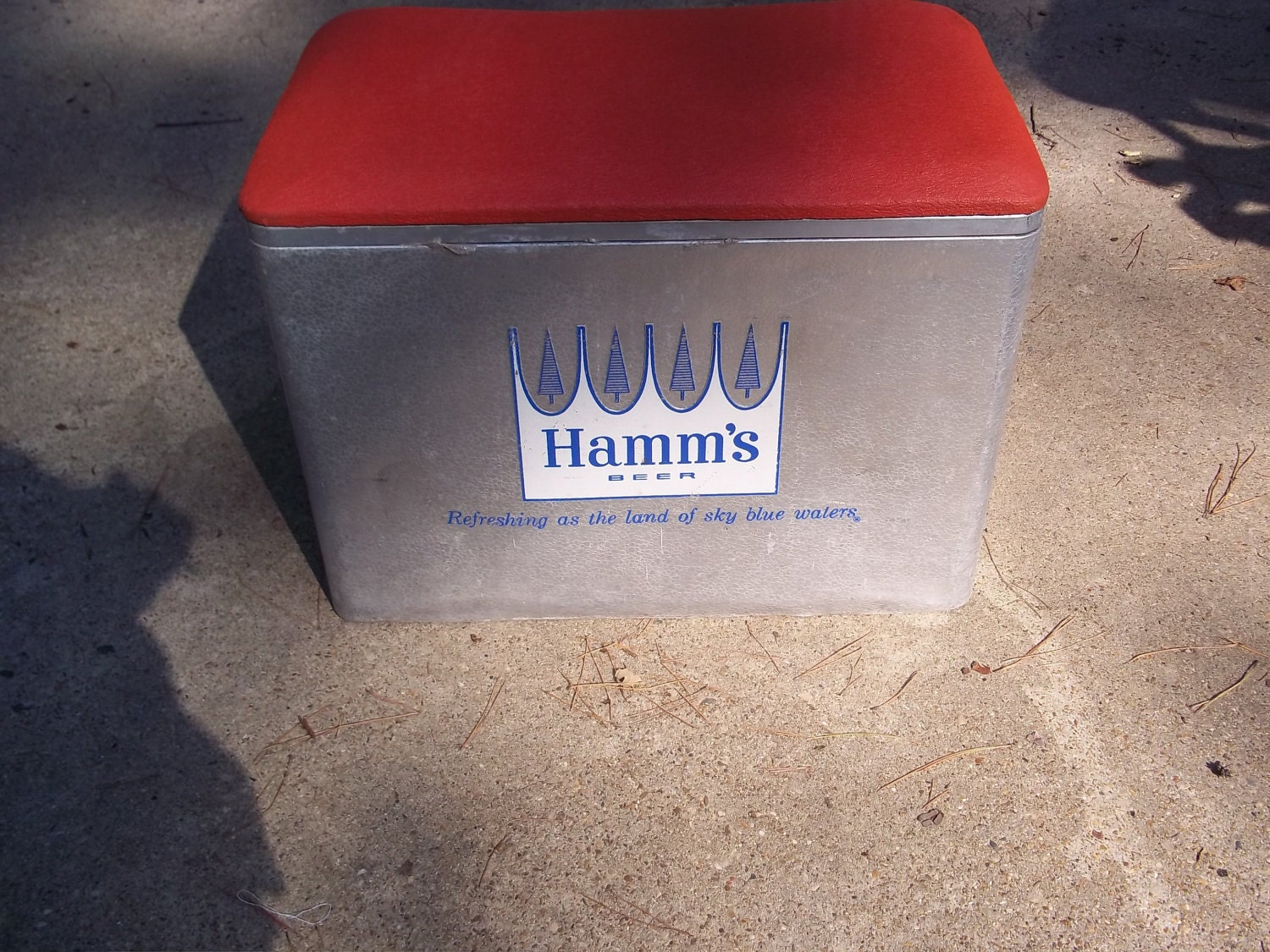 Vintage Hamms beer cooler with red padded seat. 1960 Brewriana