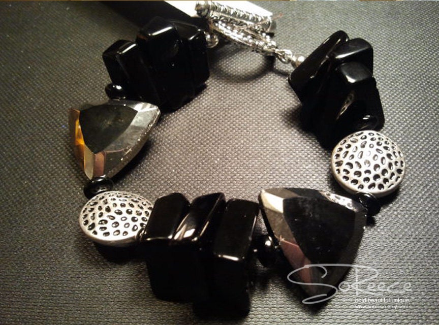 Black and silver bracelet with silver toggle clasp - The Glamorous Life - Black Magic