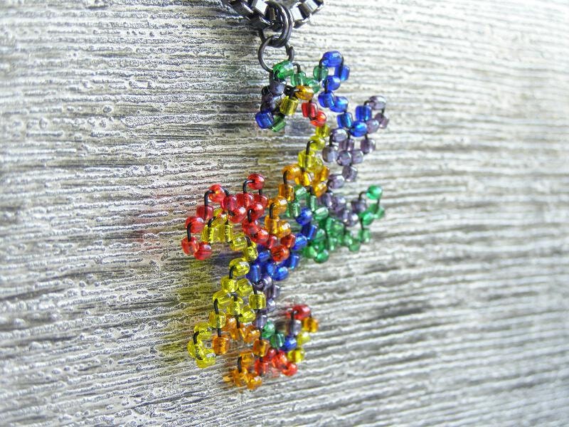 Beaded Twin Dragon Curve Fractal Necklace - Fire & Ice