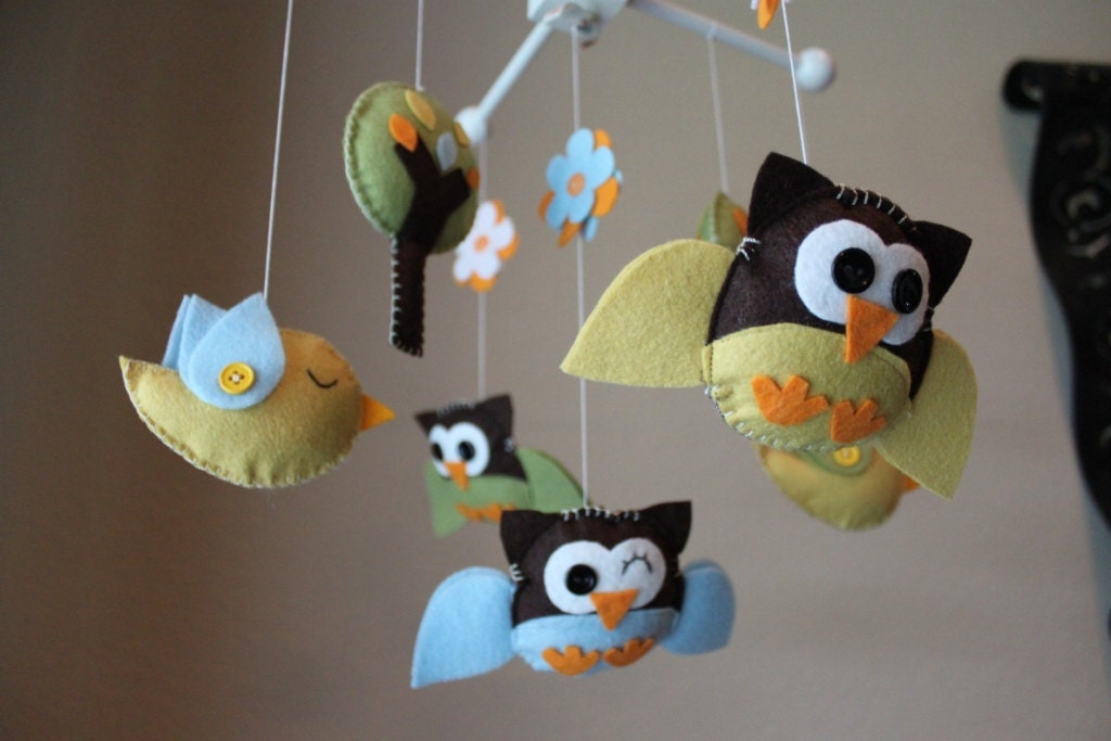 Baby Crib Mobile - Baby Mobile - Birds Owls Mobile - Baby Nursery Mobile "Little Creatures Looking Down on You"(You can pick your colors)