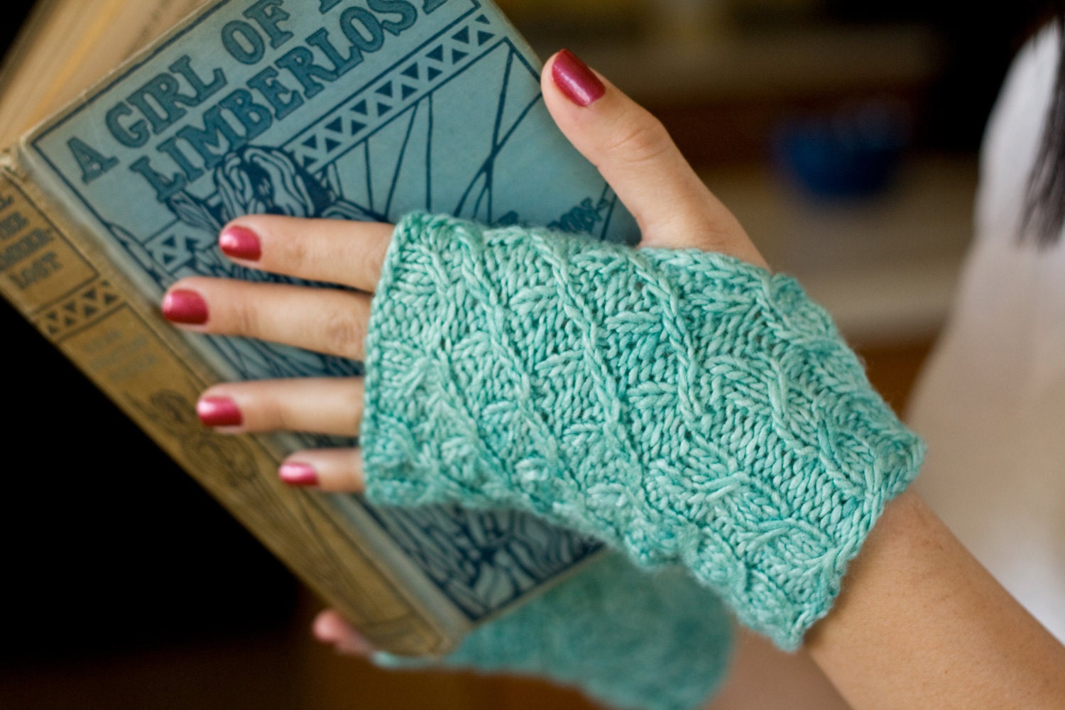 PDF PATTERN FILE Limberlost Fingerless Gloves